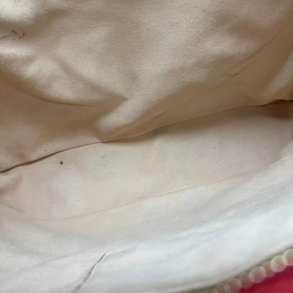 Authentic Gucci Embossed GG Leather Red Shoulder Designer Bag - Picture 10 of 14